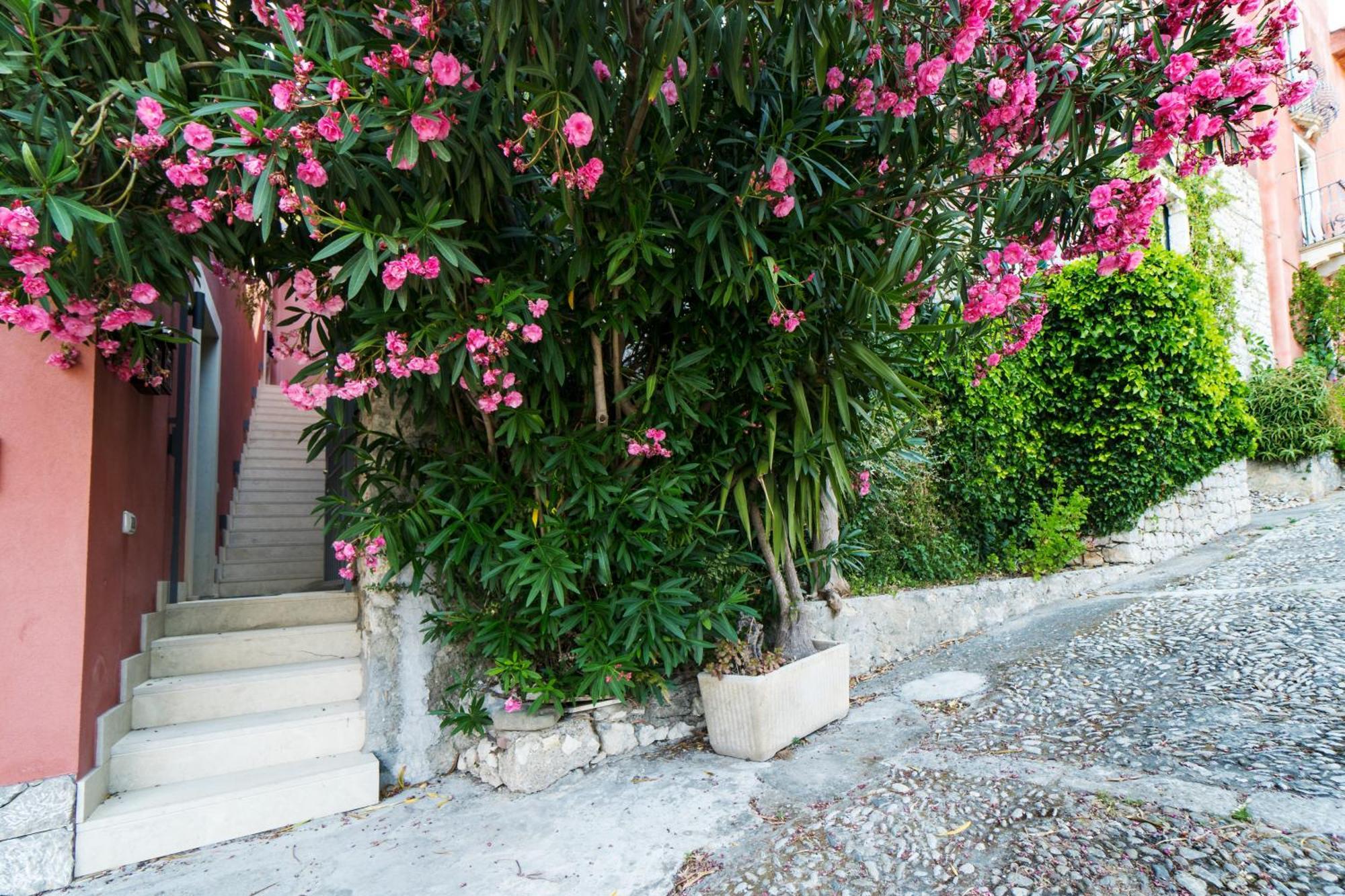 The Charming House Apartamento Taormina Exterior foto